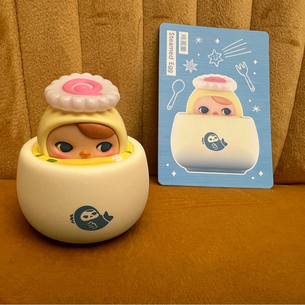 Pop Mart - Pucky Egg Beanie series figure - Steamed Egg